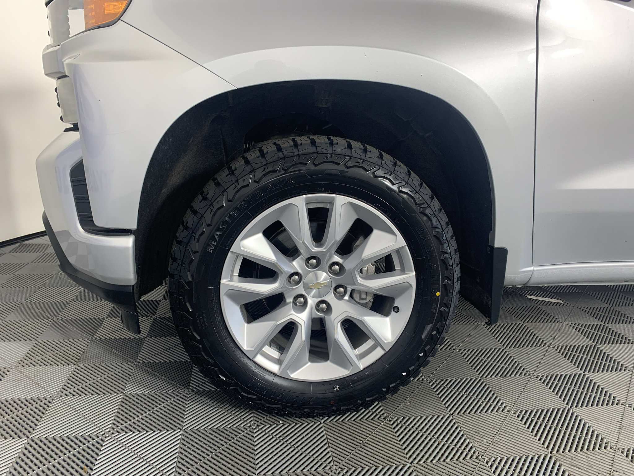Used 2022 Chevrolet Silverado 1500 Custom AWD/4WD image 9