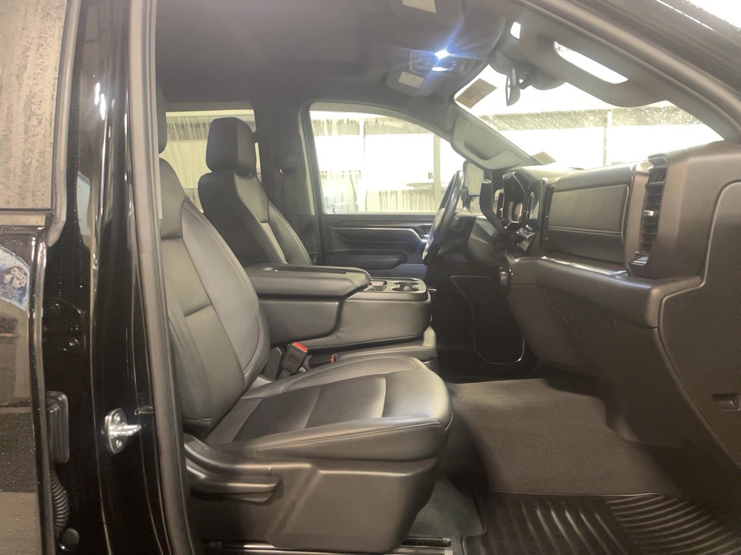 Used 2024 Chevrolet Silverado 2500 LT w/ All Star Edition image 13