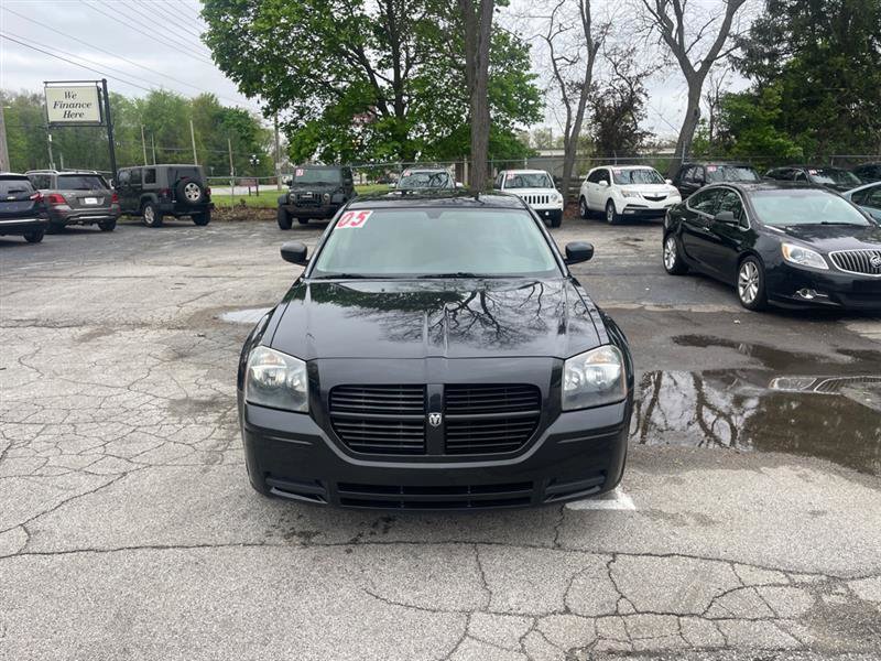 Used 2005 Dodge Magnum SXT w/ Comfort Seating Group AWD/4WD image 2