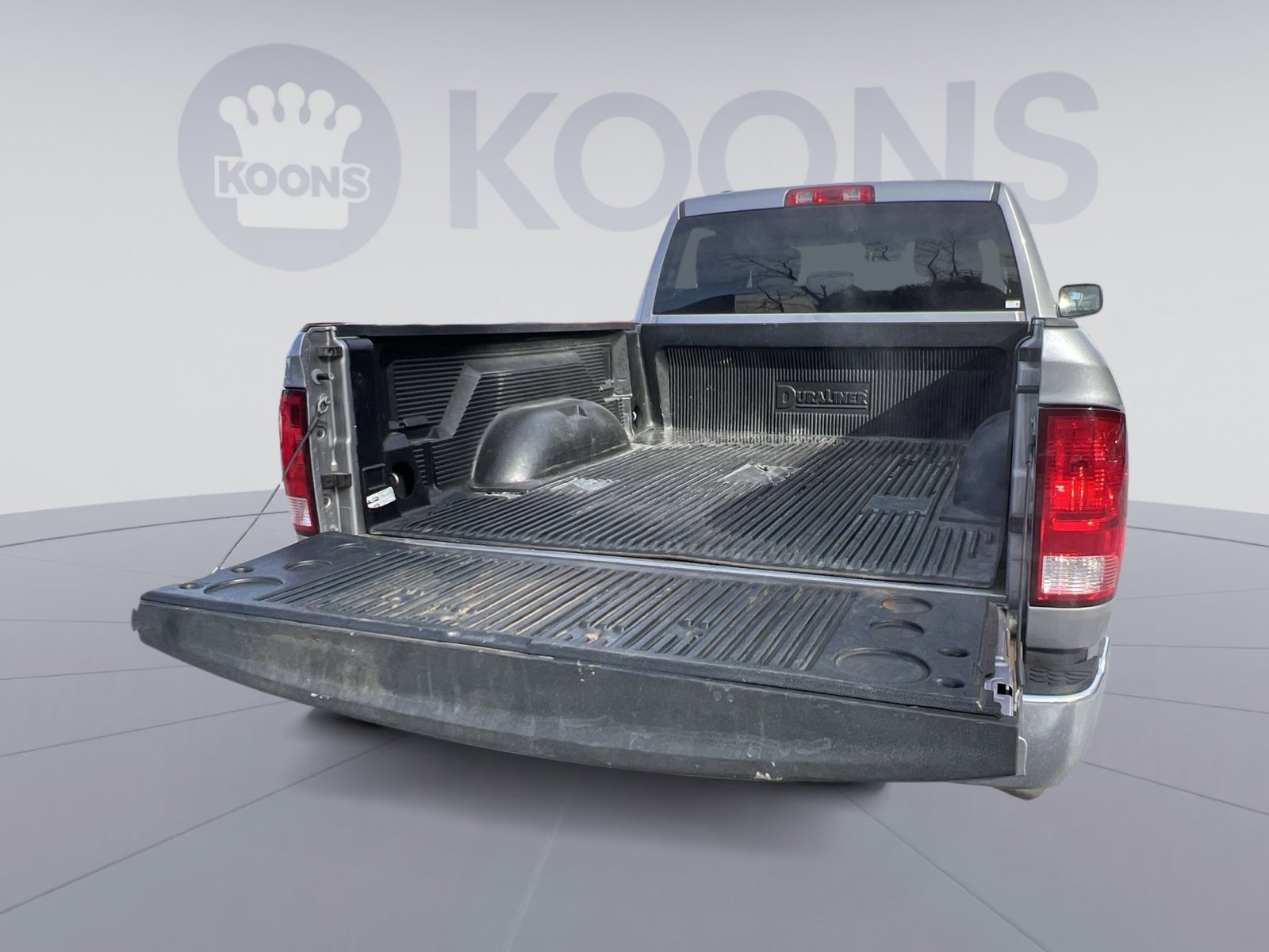 Used 2024 RAM 1500 Classic SLT image 24