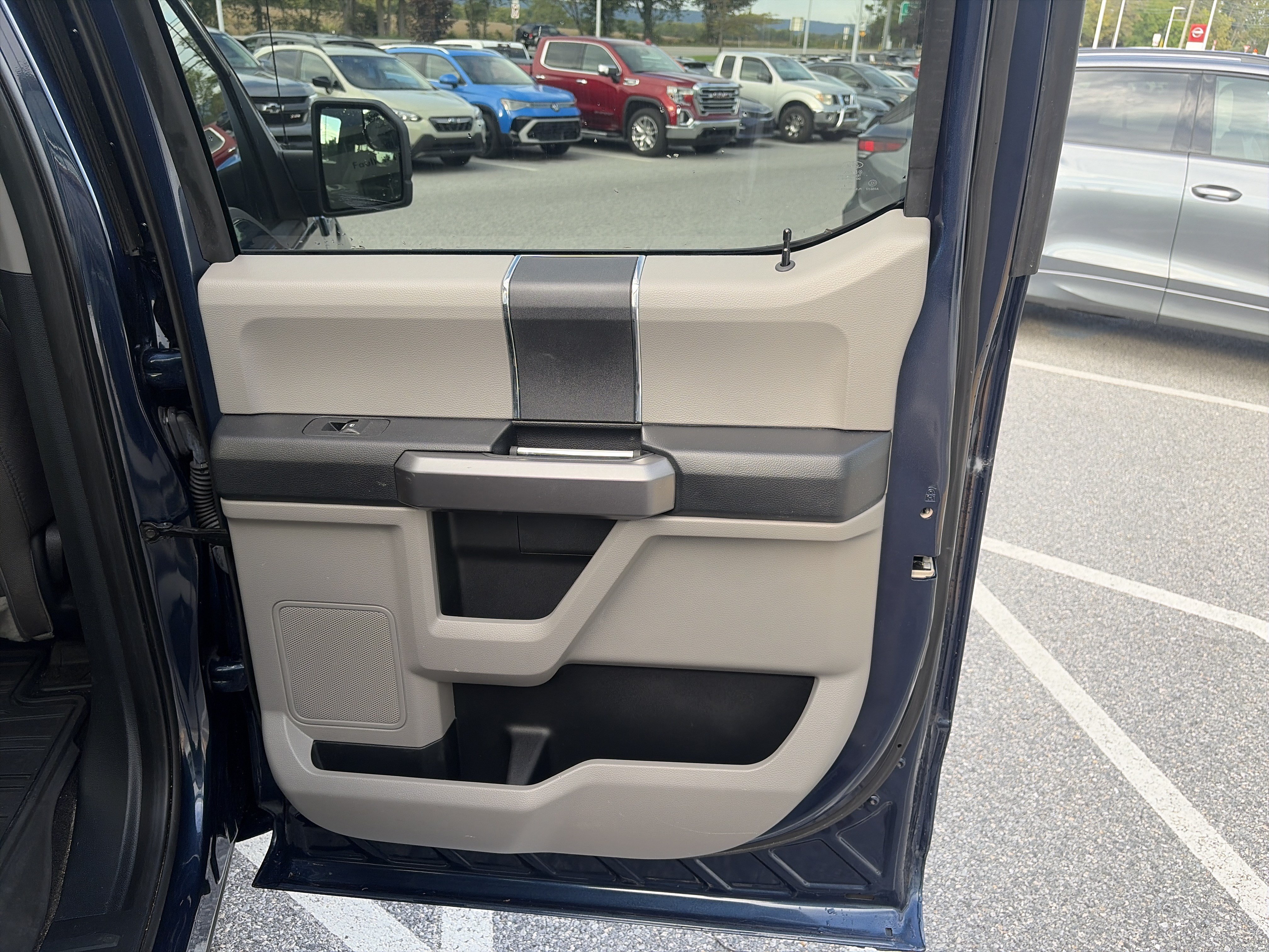 Used 2019 Ford F150 XLT AWD/4WD image 22
