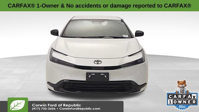 Used 2025 Toyota Prius AWD image 2