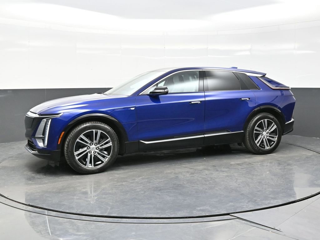 Certified 2024 Cadillac Lyriq Luxury w/ LPO, Floor Liner Package AWD/4WD image 3