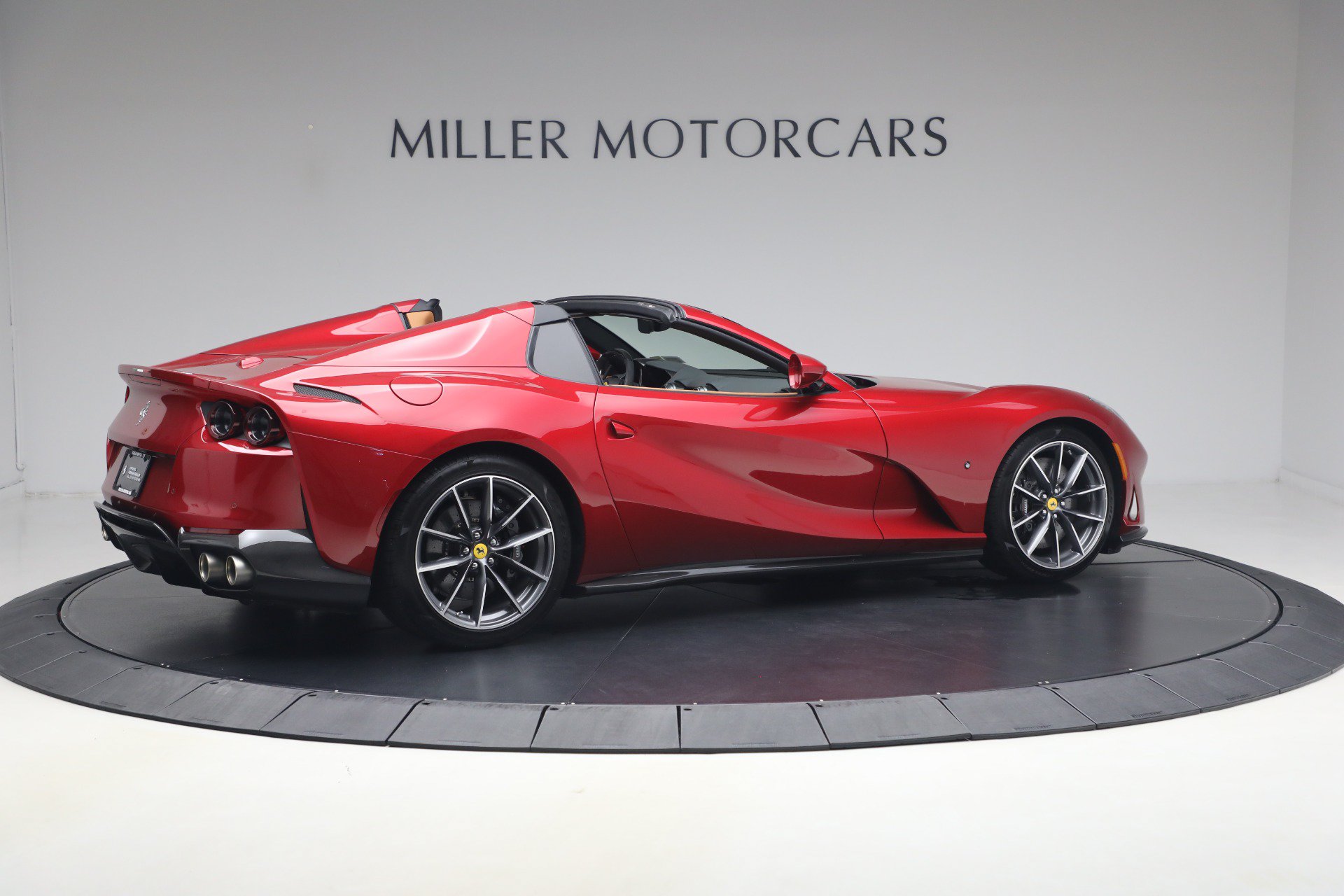 Certified 2023 Ferrari 812 GTS RWD image 8