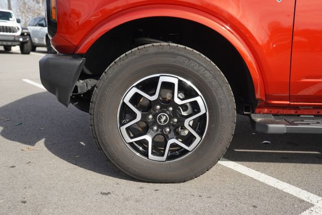 Used 2023 Ford Bronco Outer Banks image 10