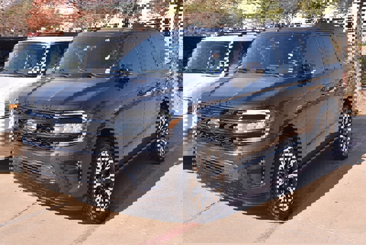 Used 2023 Ford Expedition Limited