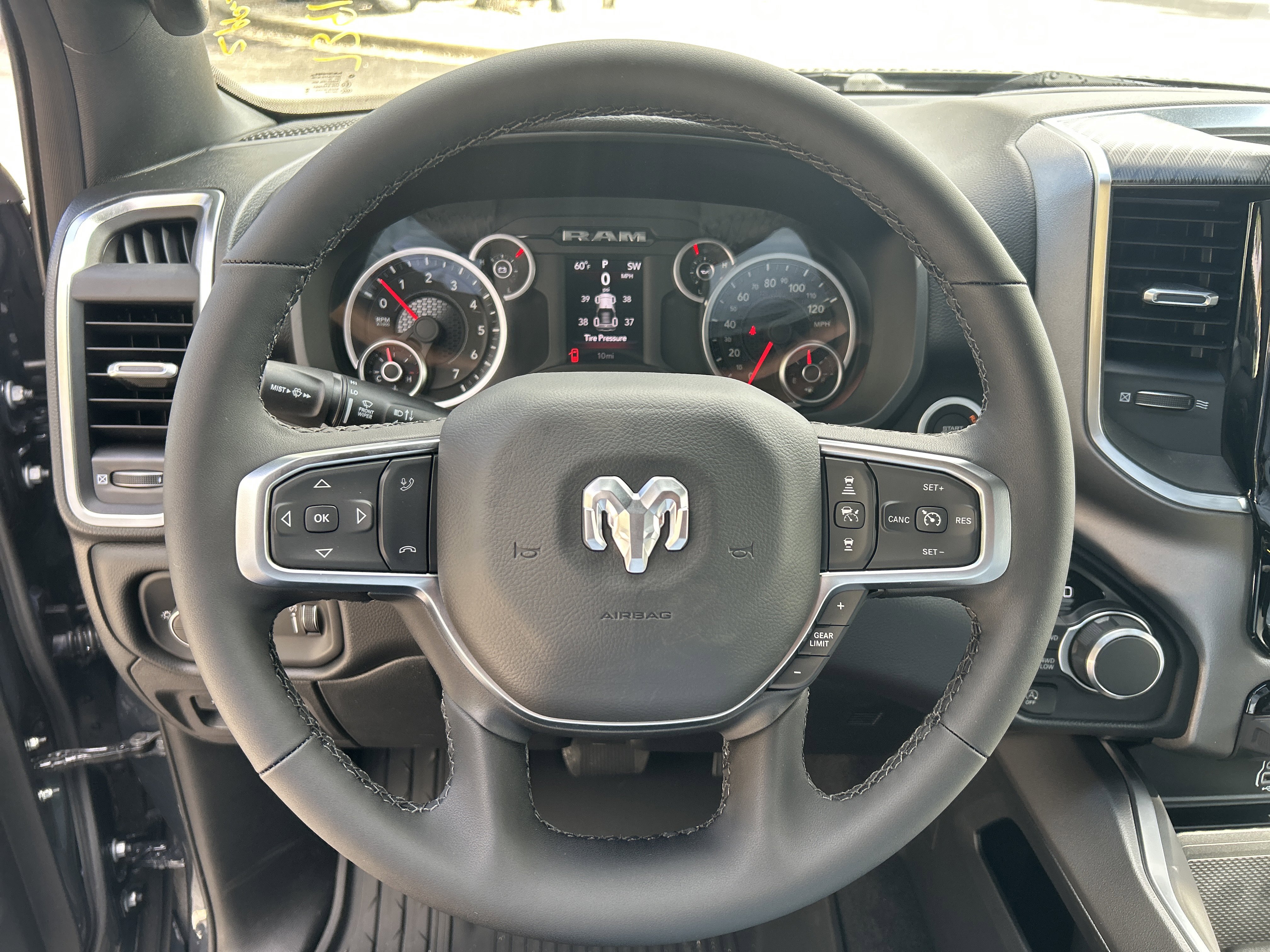 New 2026 RAM 1500 4x4 Crew Cab image 17