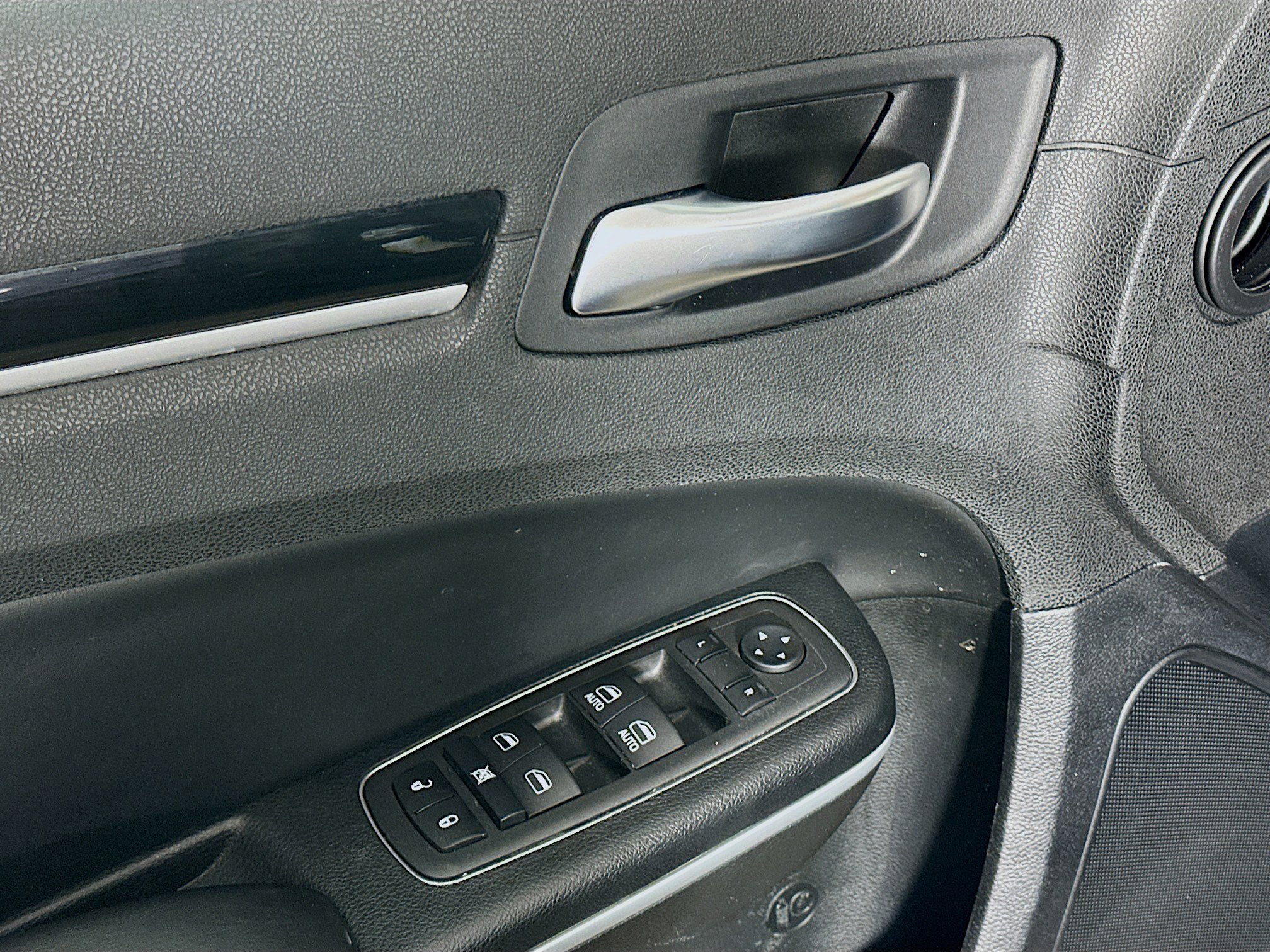 Used 2023 Chrysler 300 Touring image 15