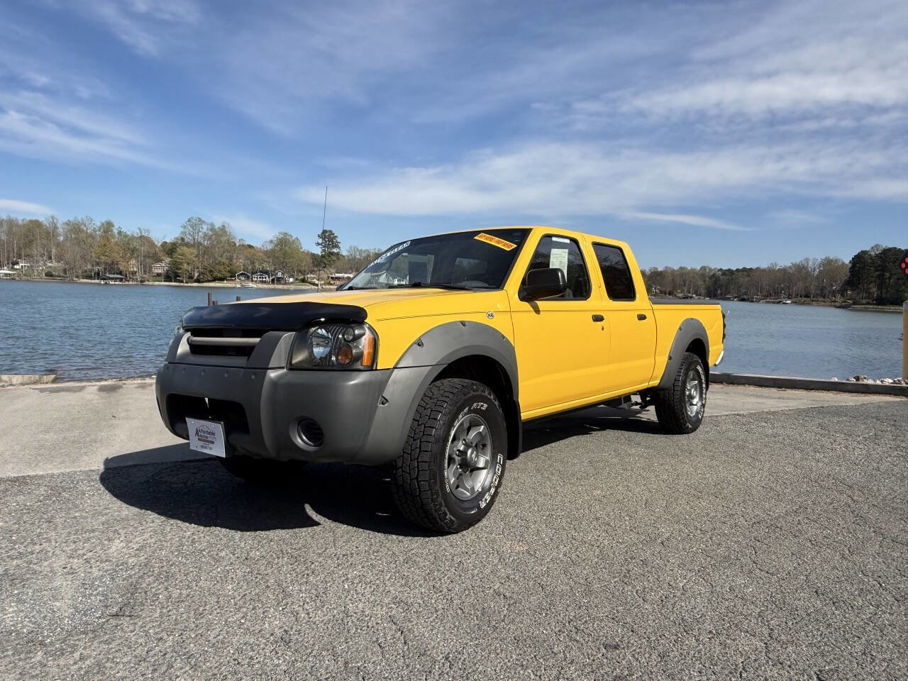 Used 2002 Nissan Frontier XE image 3