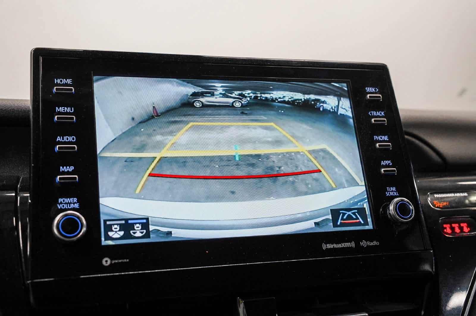Used 2024 Toyota Camry XSE FWD image 25