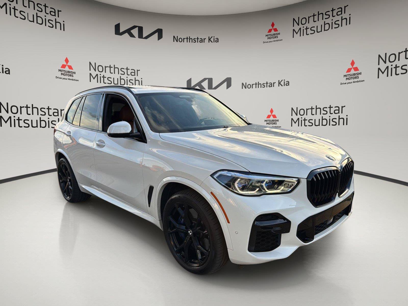 Used 2023 BMW X5 M50i w/ Executive Package AWD/4WD image 9