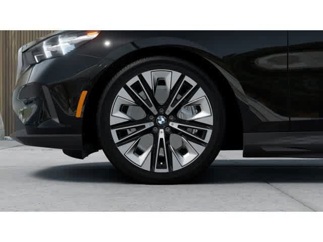 New 2027 BMW i5 xDrive40 AWD/4WD image 7