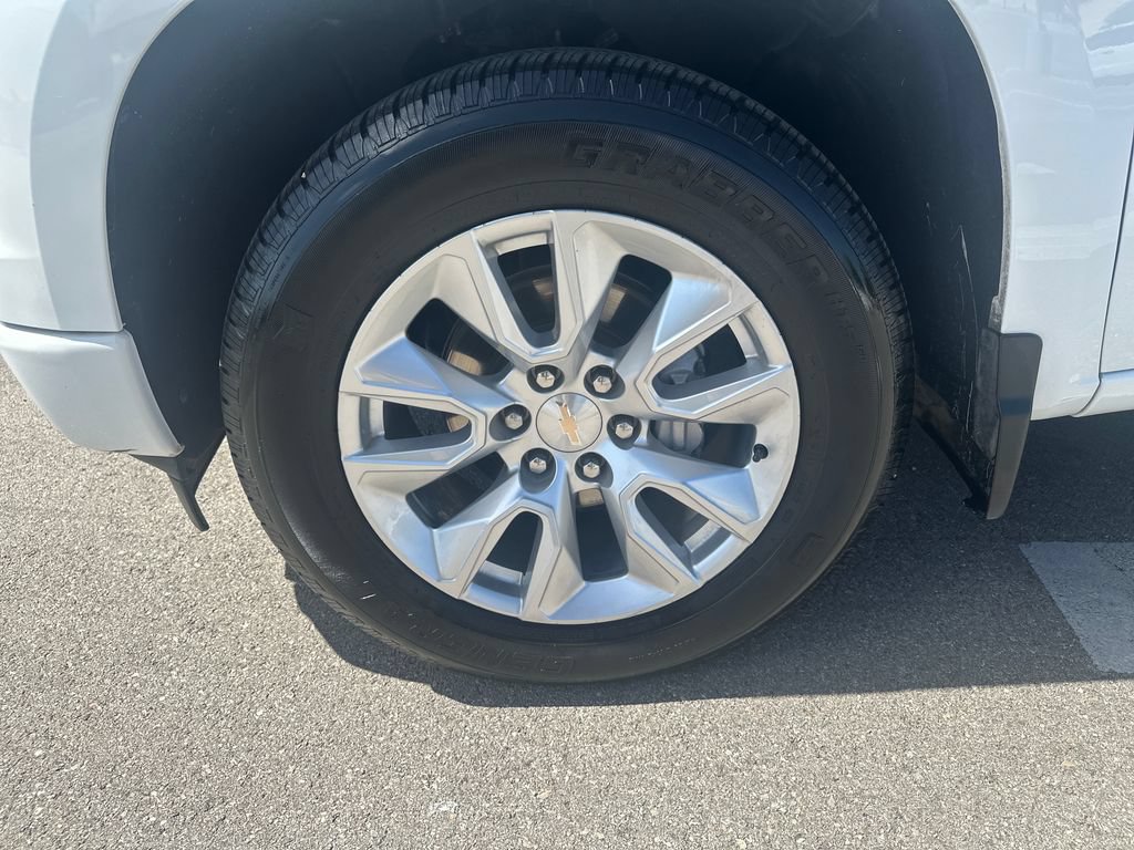 Used 2024 Chevrolet Silverado 1500 Custom RWD image 18