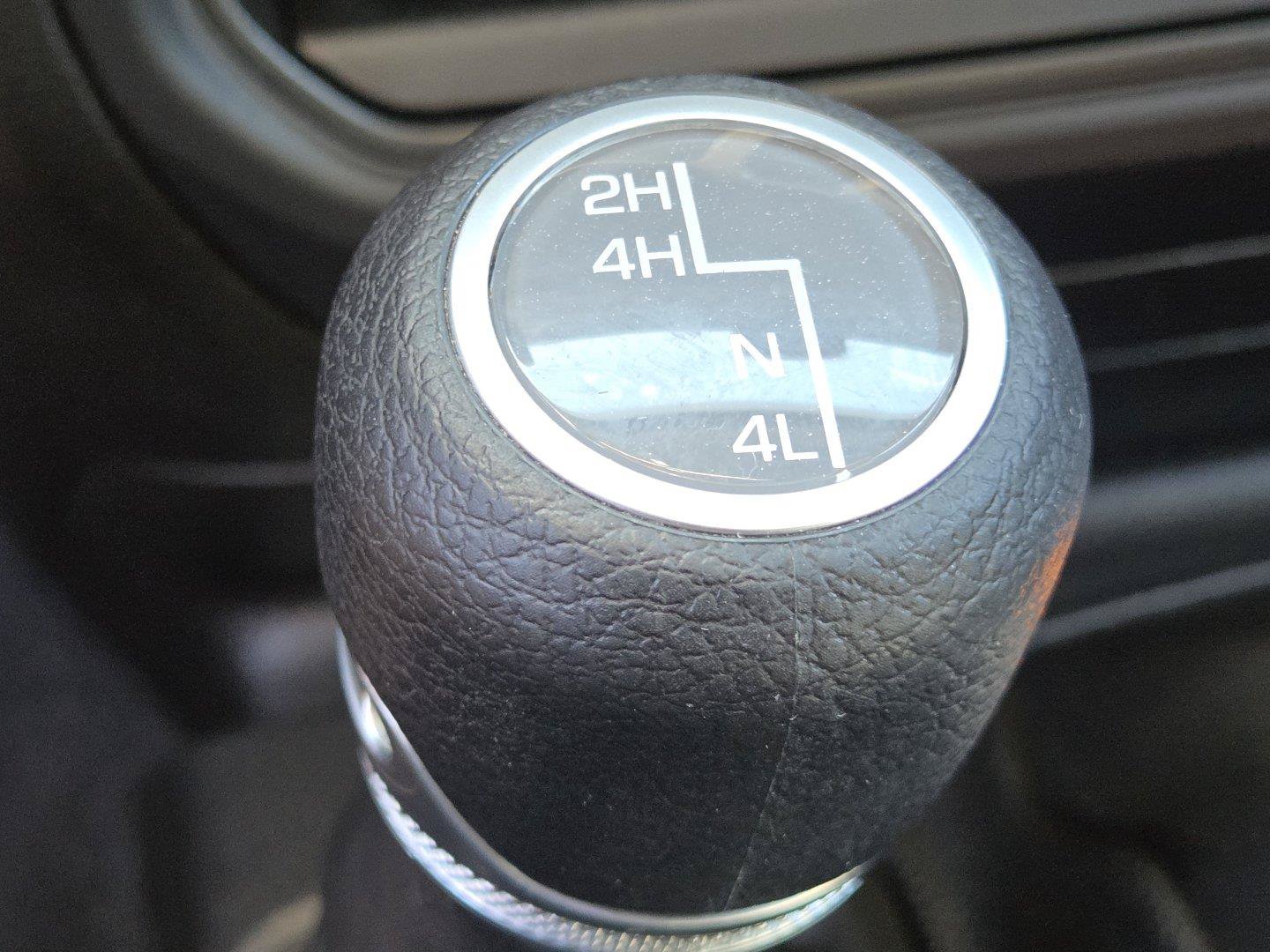 Used 2019 Jeep Wrangler Unlimited Sahara w/ Cold Weather Group AWD/4WD image 22