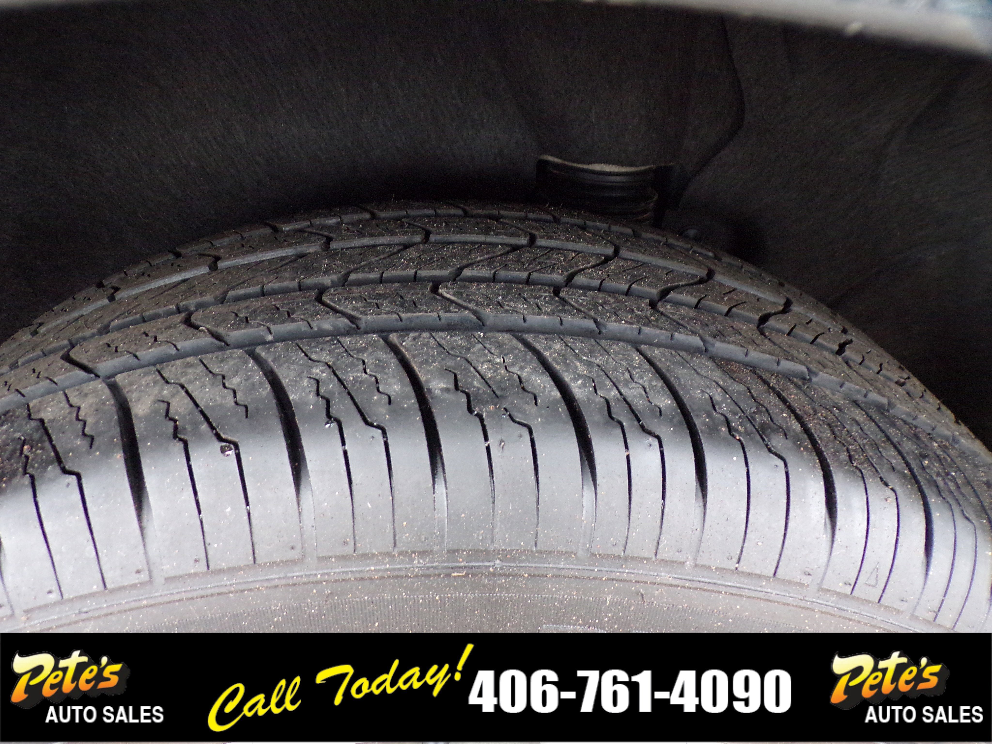 Used 2019 Chevrolet Equinox LS AWD/4WD image 11