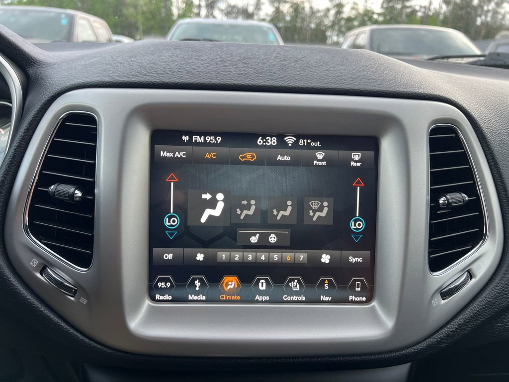 Used 2020 Jeep Compass Latitude w/ Popular Equipment Group image 16