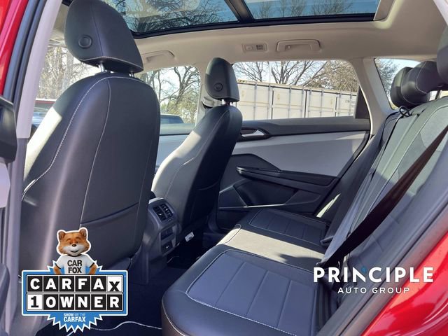 Certified 2023 Volkswagen Taos SE w/ Panoramic Sunroof Package image 27