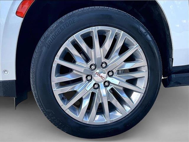 Used 2023 GMC Yukon Denali w/ Advanced Technology Package RWD image 10