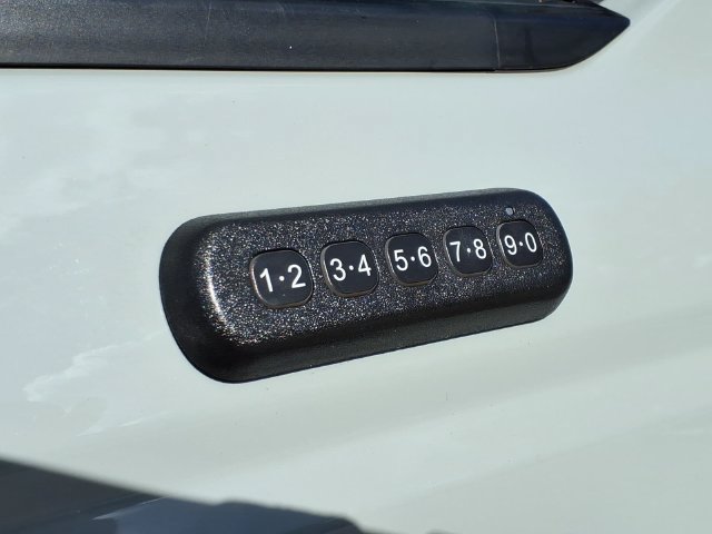 Used 2021 Ford Bronco First Edition AWD/4WD image 12