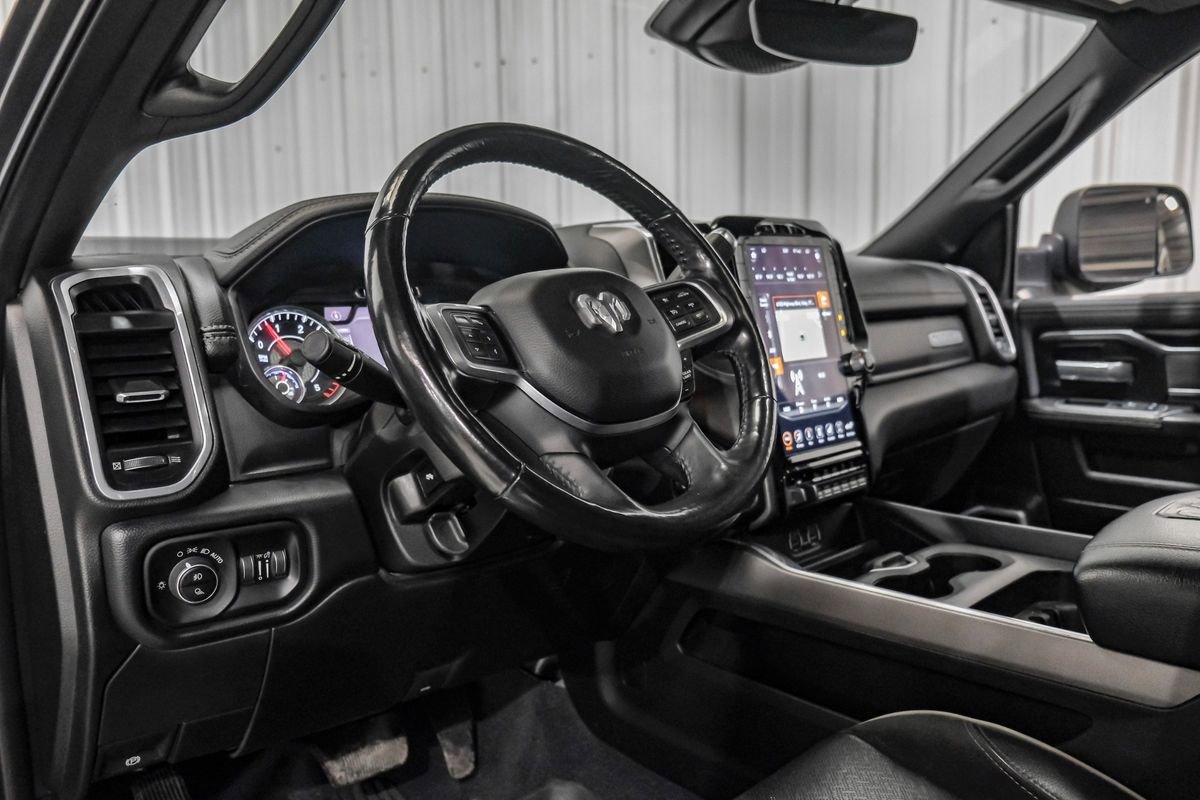 Used 2020 RAM 3500 Laramie w/ Night Edition image 14