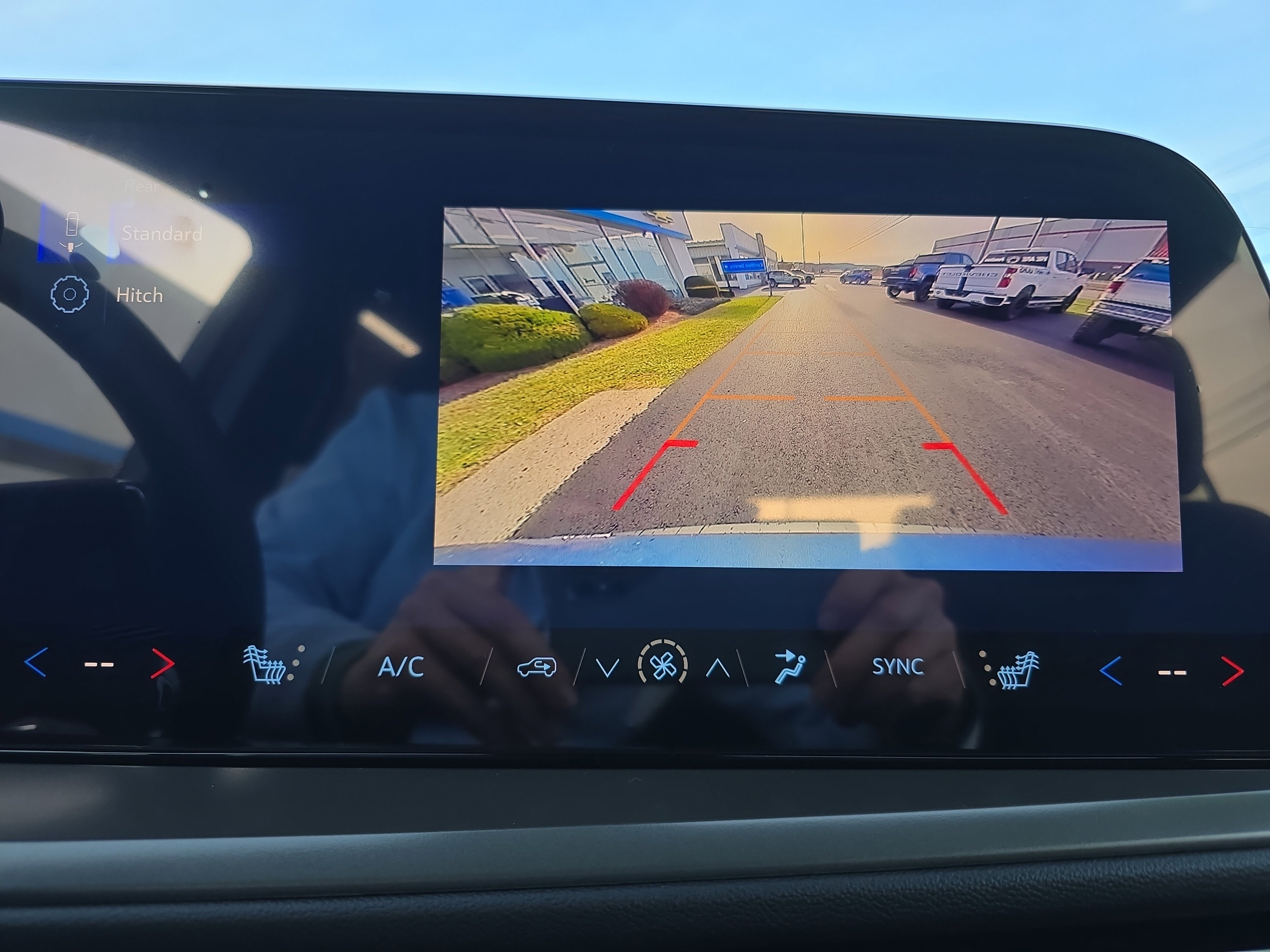 New 2026 Chevrolet Traverse LT image 28