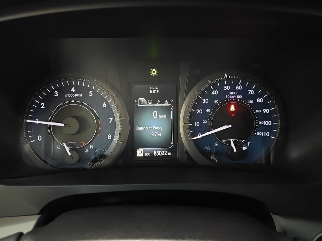 Used 2017 Toyota Sienna XLE w/ XLE Navigation Package image 22