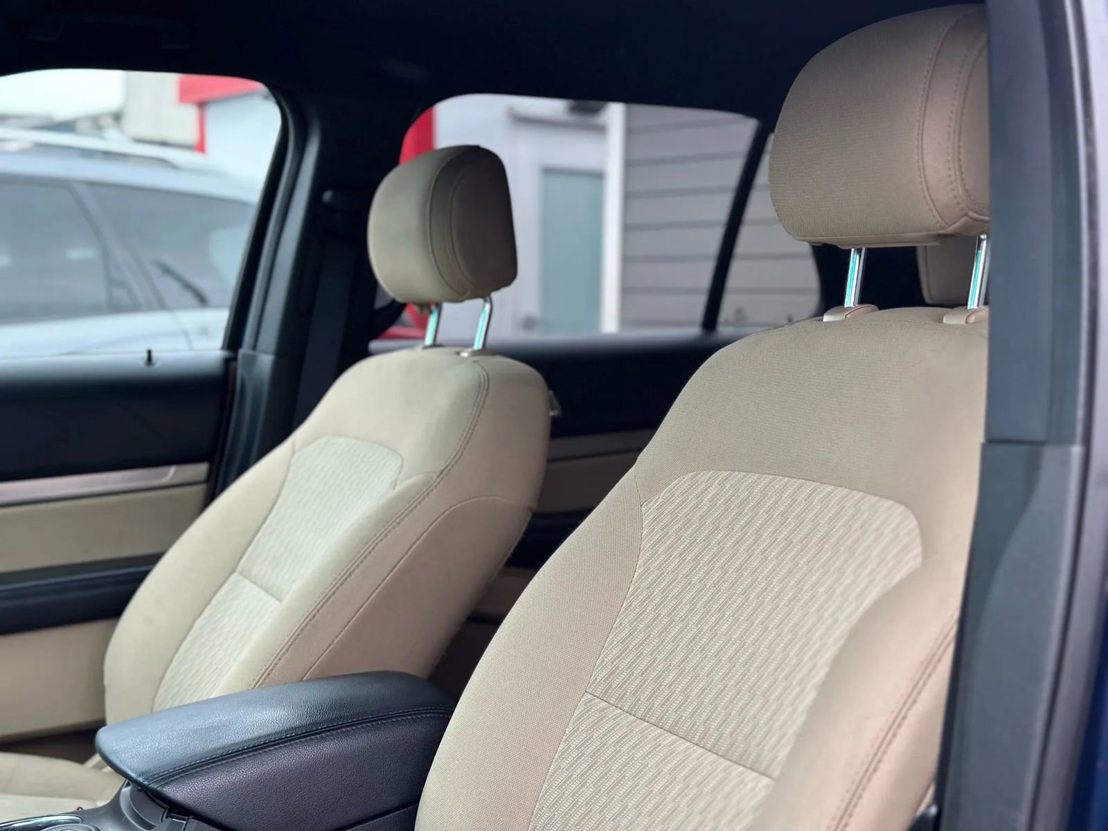 Used 2017 Ford Explorer 4WD image 10