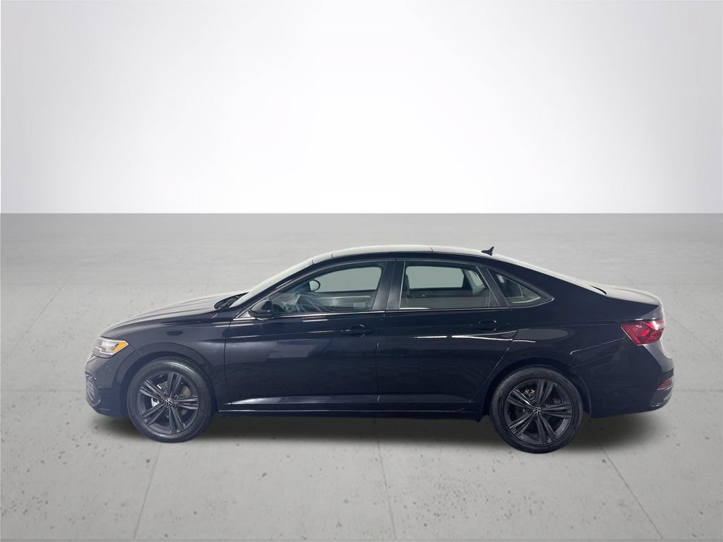 Certified 2022 Volkswagen Jetta SE FWD image 10