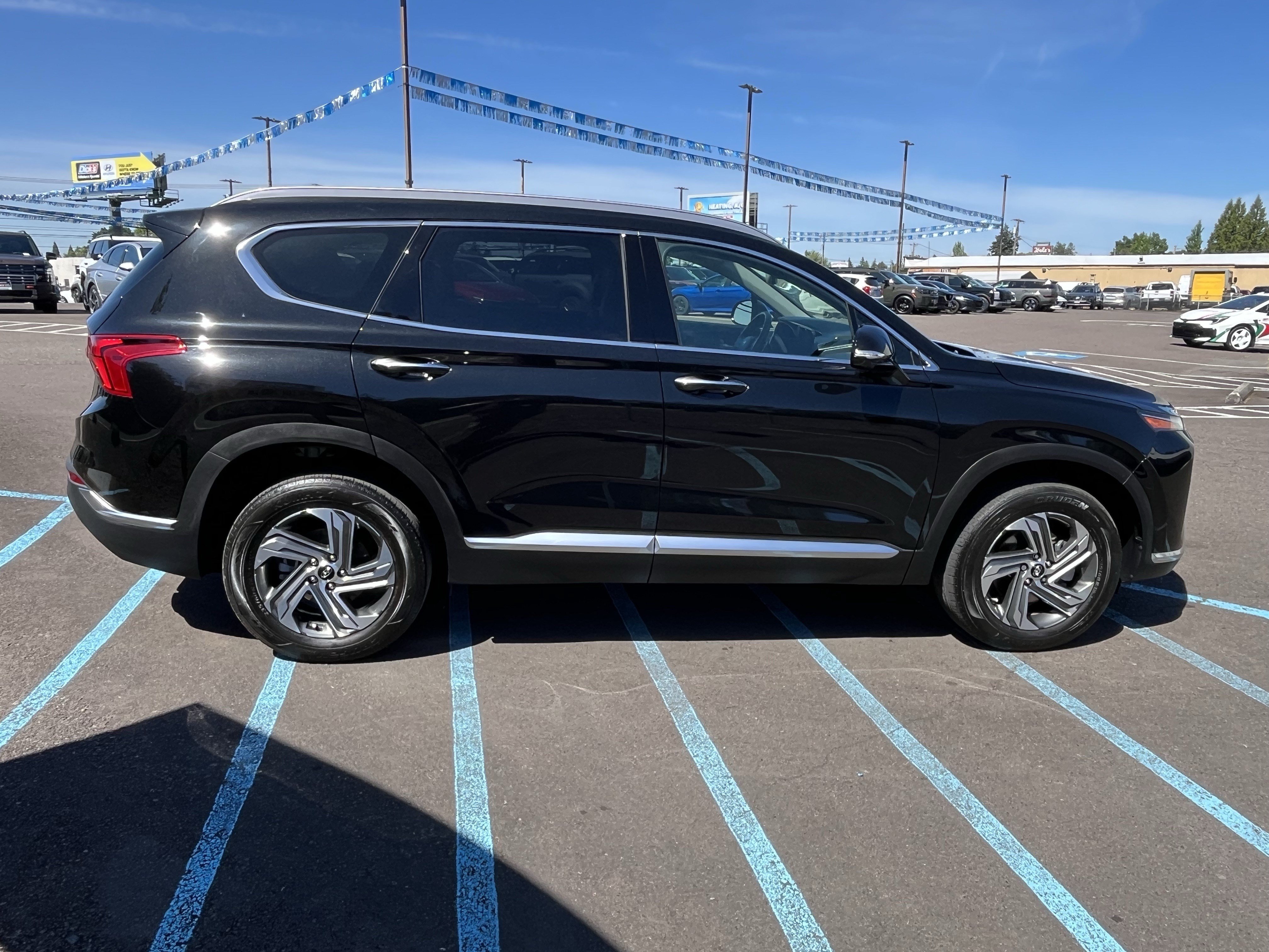 Certified 2023 Hyundai Santa Fe SEL w/ Premium Package AWD/4WD image 6