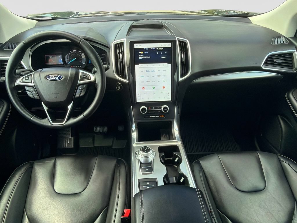Used 2022 Ford Edge Titanium AWD/4WD image 16