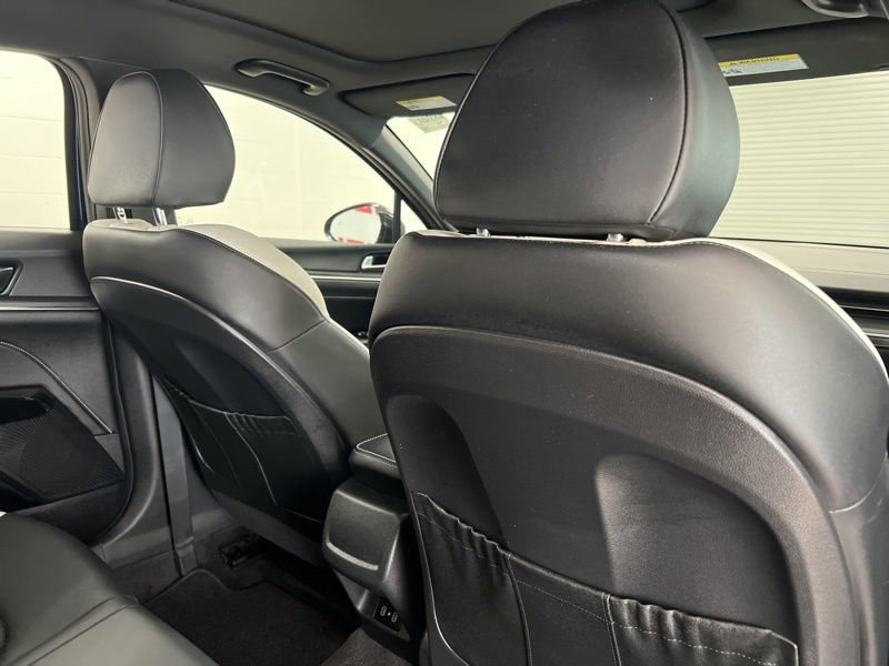 Used 2025 Kia K5 GT-Line w/ GT-Line Premium Package FWD image 11