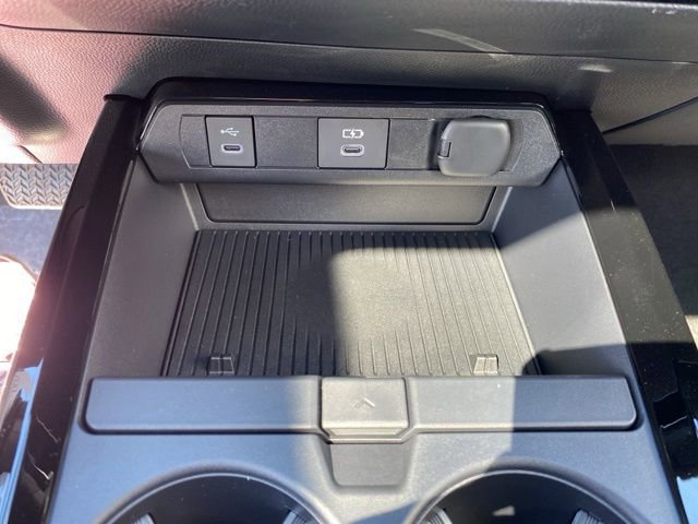 New 2025 Toyota Prius Plug-In Hybrid FWD image 43