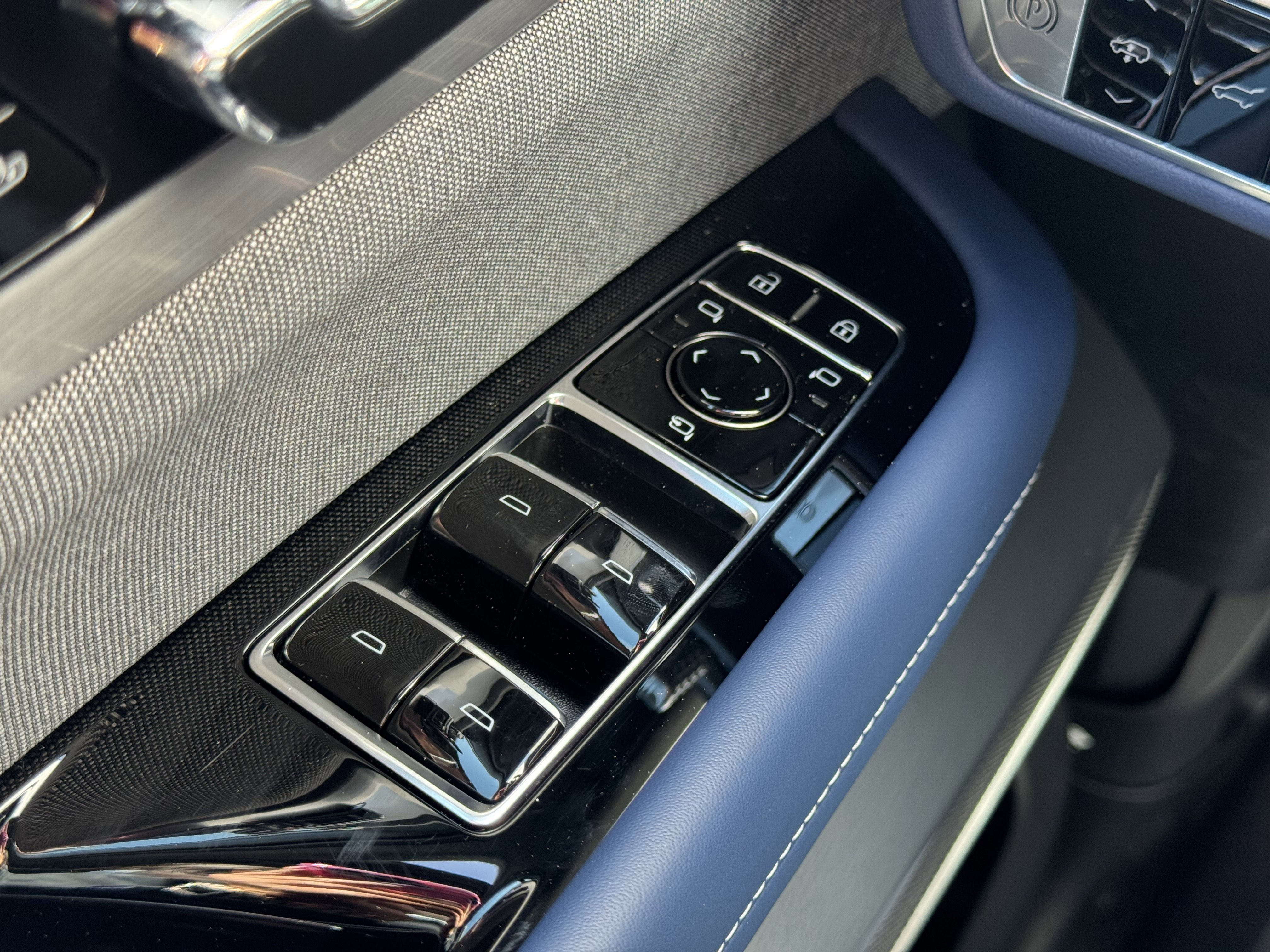 New 2026 Cadillac Vistiq Premium Luxury image 31