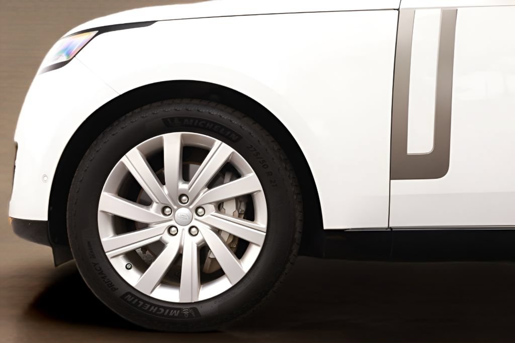 Used 2023 Land Rover Range Rover SE AWD/4WD image 13