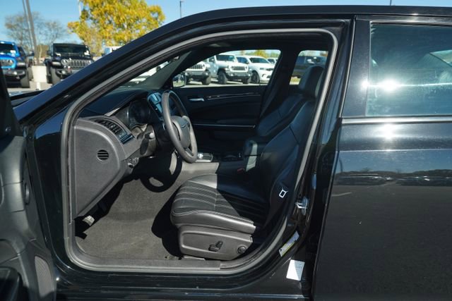 Used 2023 Chrysler 300 S image 15