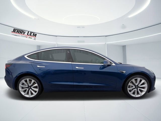 Used 2020 Tesla Model 3 Standard Range Plus image 2
