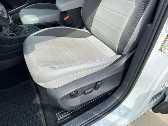 Used 2023 Volkswagen Taos SE FWD image 21