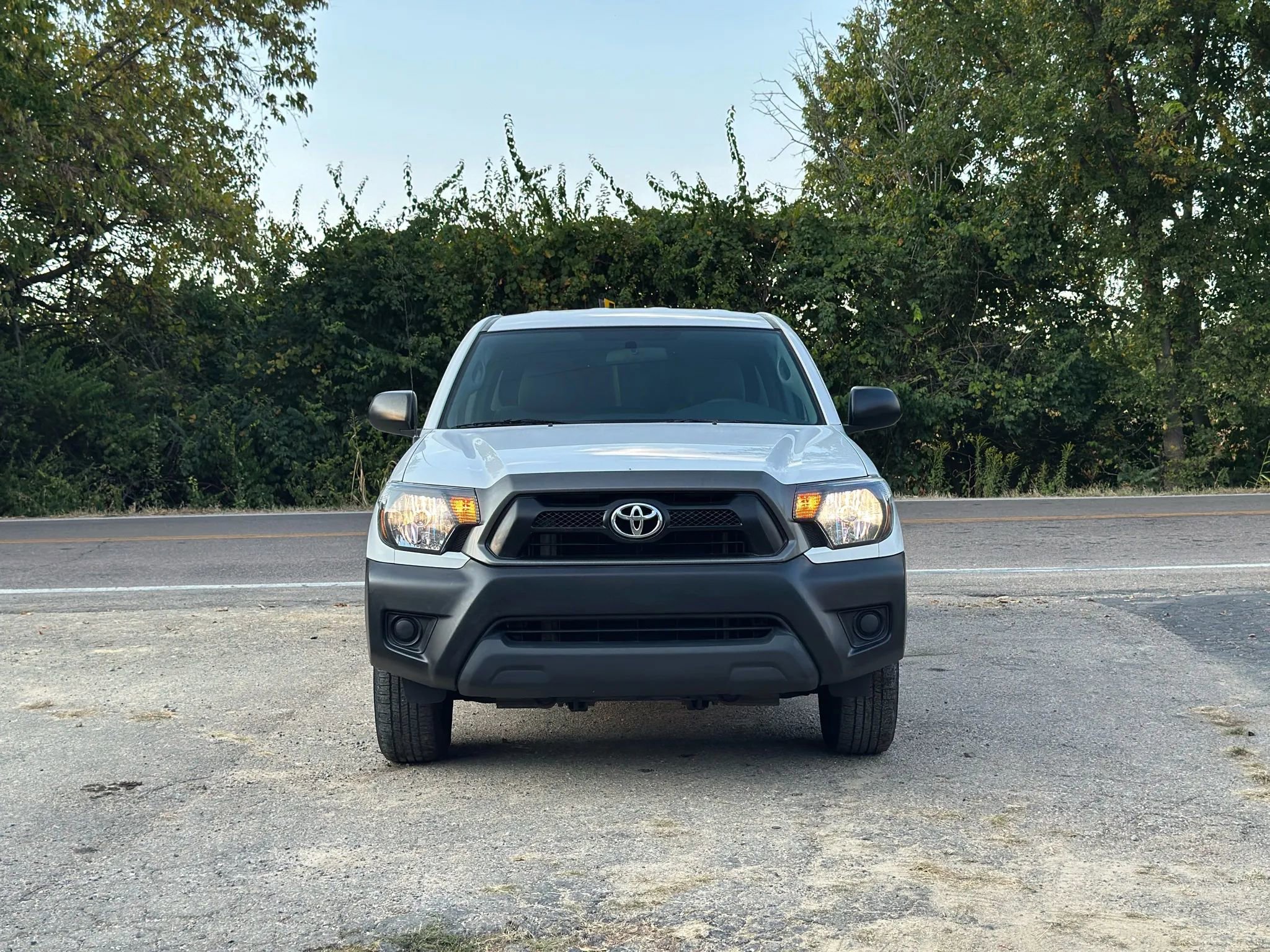 Used 2015 Toyota Tacoma 2WD Access Cab image 2