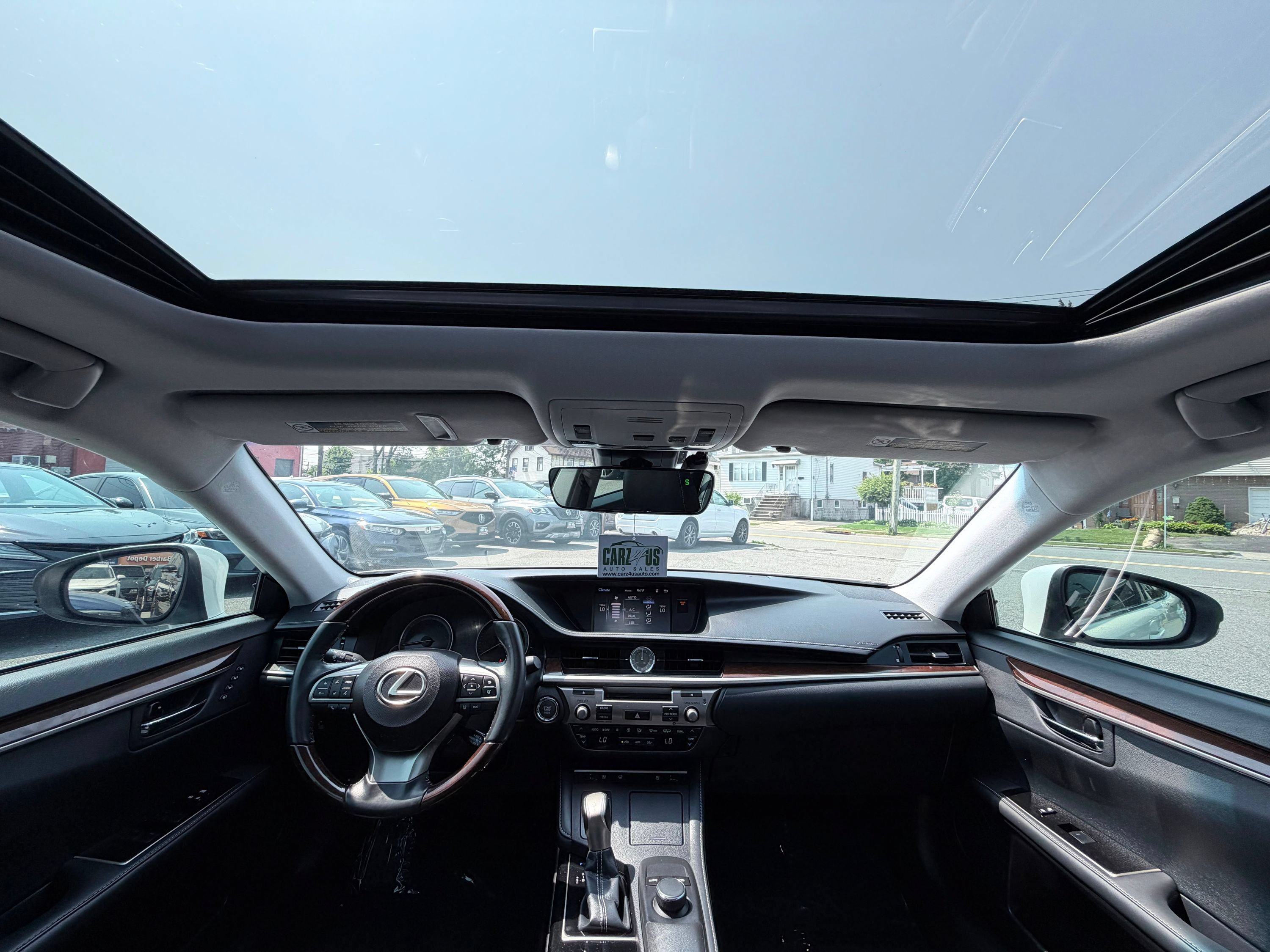 Used 2018 Lexus ES 350 w/ Premier Package FWD image 25