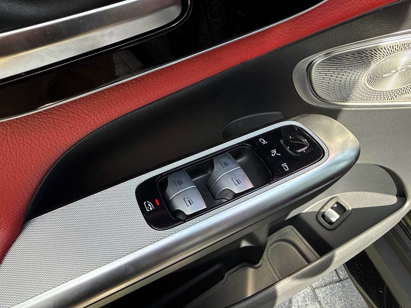 Certified 2024 Mercedes-Benz GLC 43 AMG 4MATIC image 19