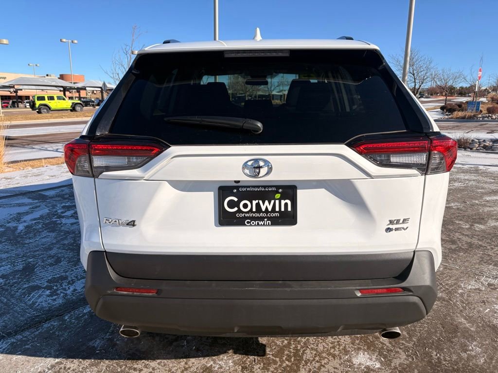 Used 2025 Toyota RAV4 XLE image 7