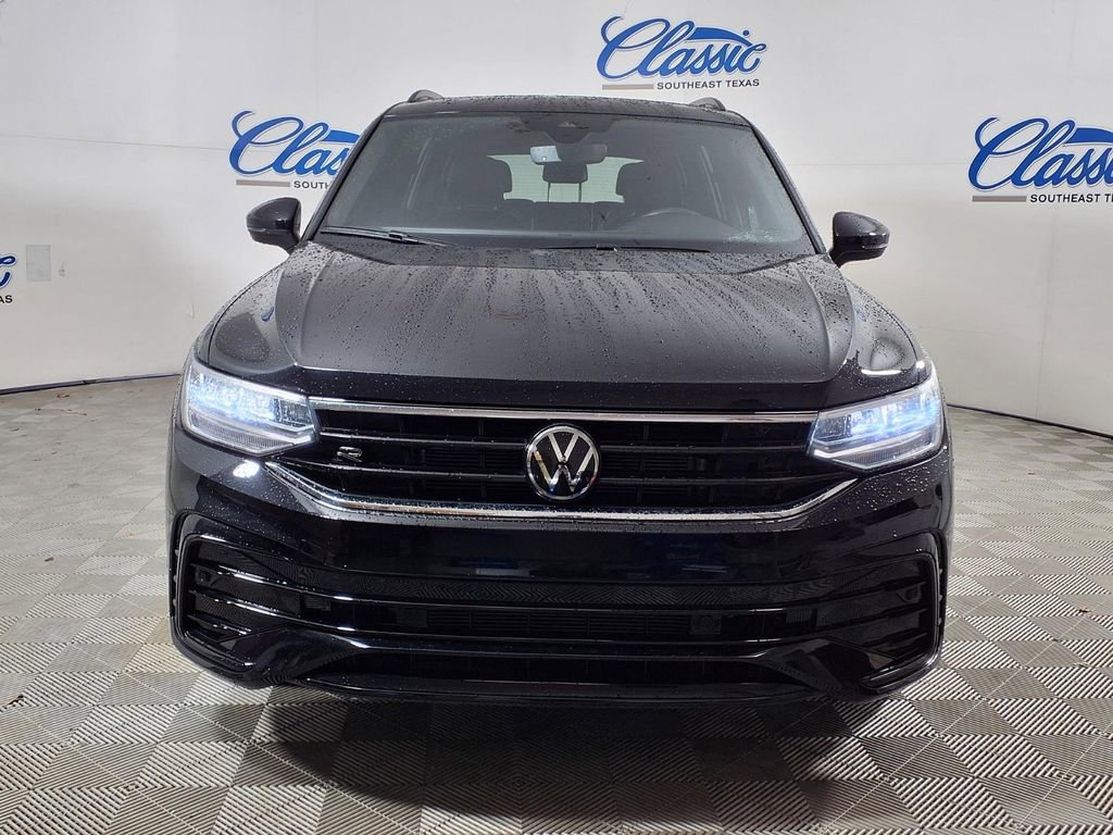 Used 2024 Volkswagen Tiguan SE R-Line image 5