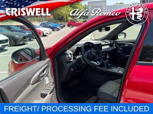 New 2026 Alfa Romeo Tonale w/ Quick Order Package 23H Volce AWD/4WD image 18