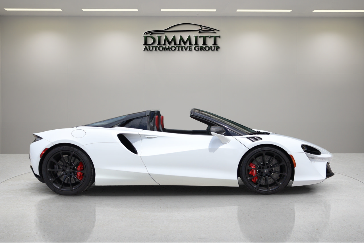 Used 2025 McLaren Artura Spider RWD image 7