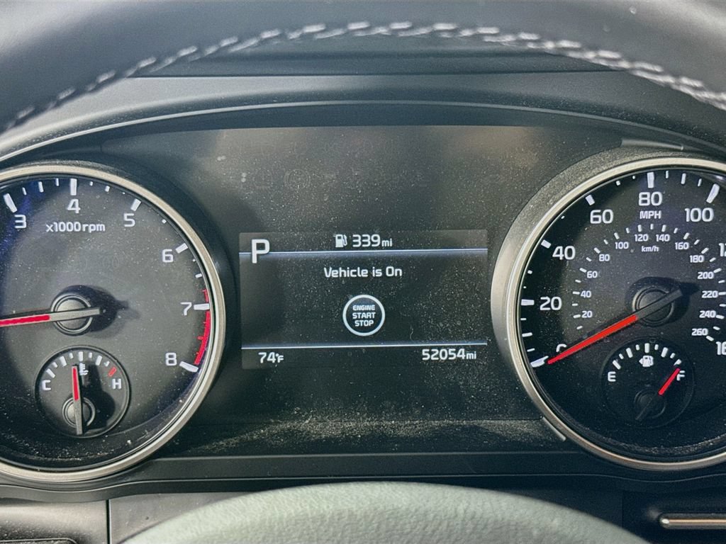 Used 2022 Kia Carnival LX FWD image 12
