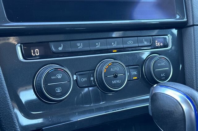 Used 2019 Volkswagen e-Golf SE w/ Driver Assistance Package image 20