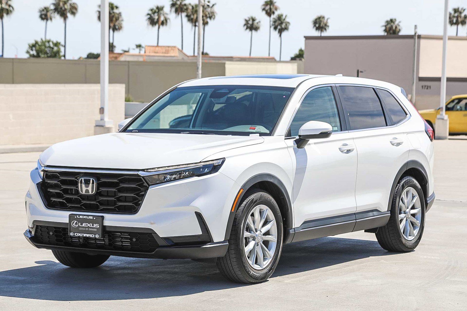 Used 2023 Honda CR-V EX-L image 3