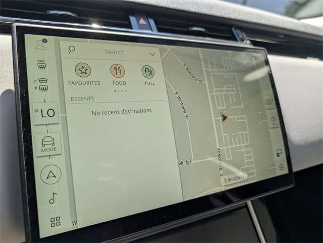 Used 2025 Land Rover Range Rover Velar Dynamic SE image 22