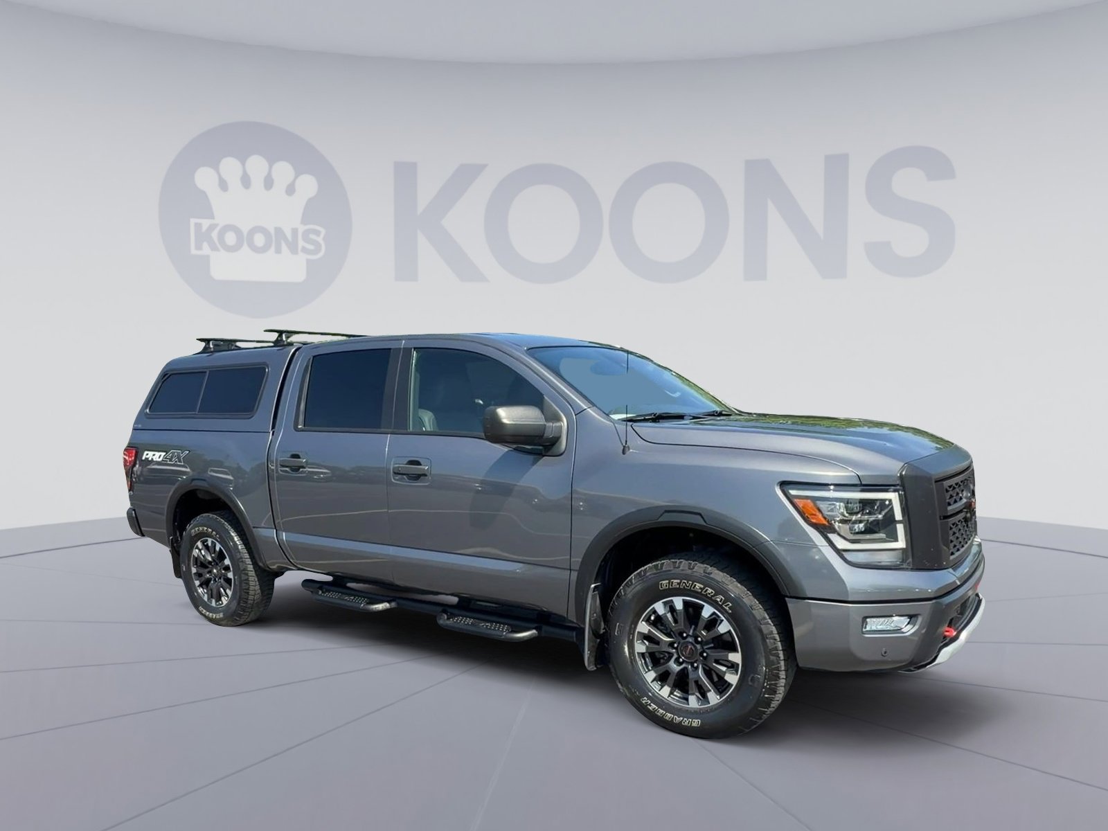 Used 2021 Nissan Titan PRO-4X w/ Pro-4x Utility Package image 2