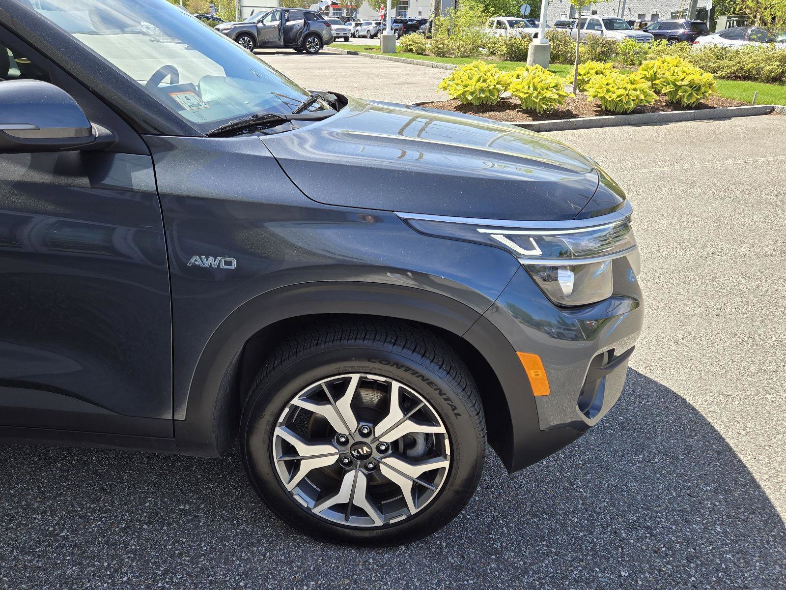 Used 2021 Kia Seltos EX AWD/4WD image 15